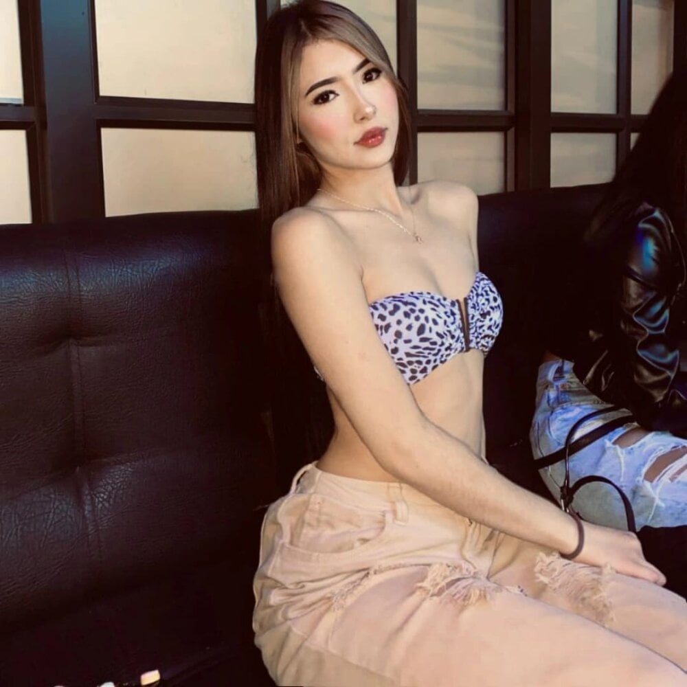 Zoee_Evansss' Offline XXX Chat