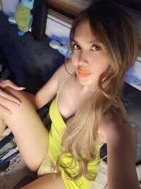 Bigsurpriseforyoux webcam thumbnail