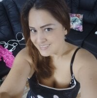 estrella_suck's Offline Chat Room