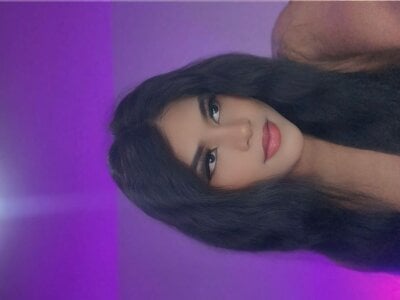 Megan_Ts03