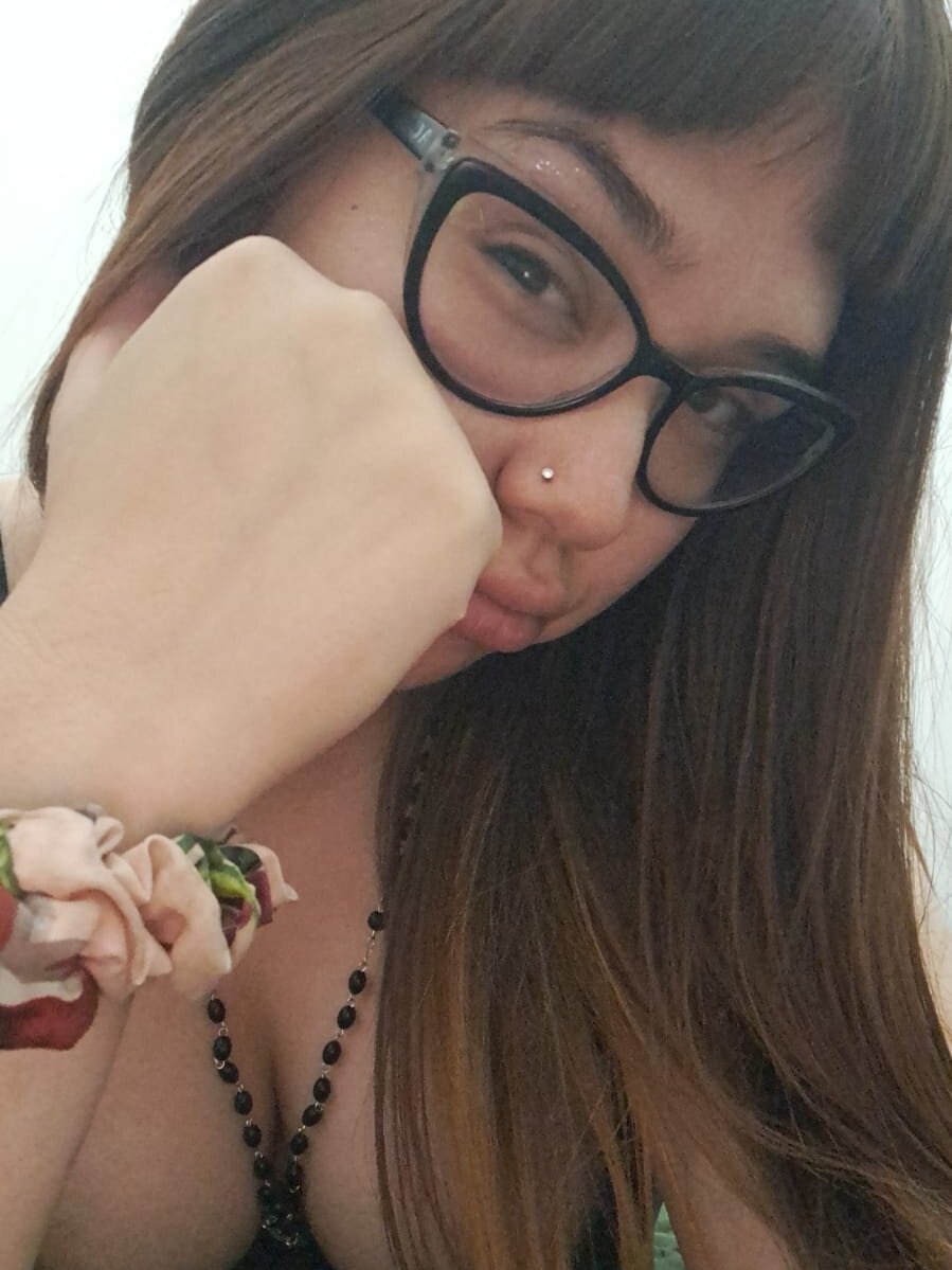 yamiipink22's Offline XXX Chat