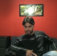 EthanSaenz's Offline Chat Room