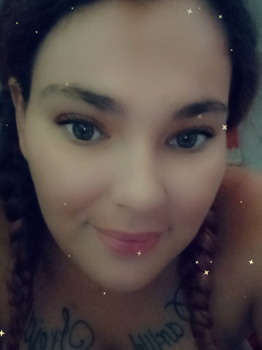 beatrice1905 from stripchat