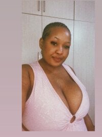 BustyBoobies7's webcam live show