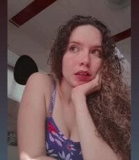 barbie_rosee's Offline Chat Room