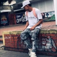 strongerboyx_x12's webcam live show