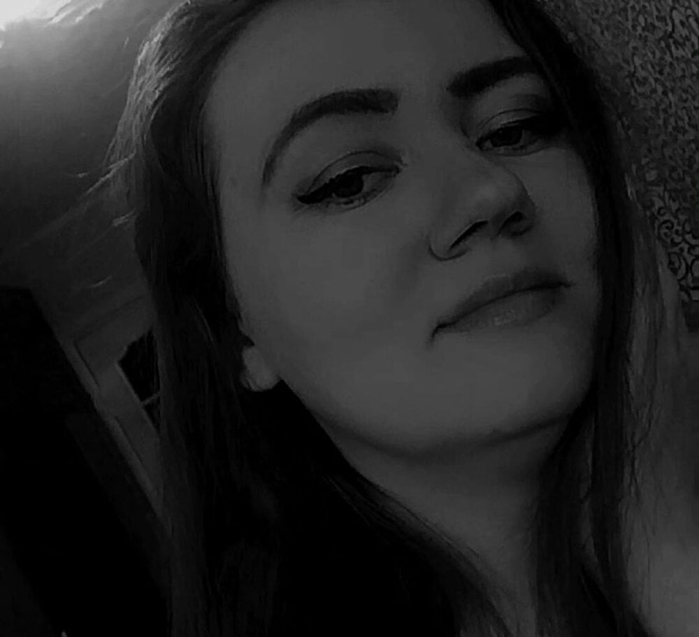 Live sex webcam photo for KristalSexyShy #291029392