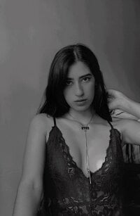 SHENOVA6's Offline XXX Chat