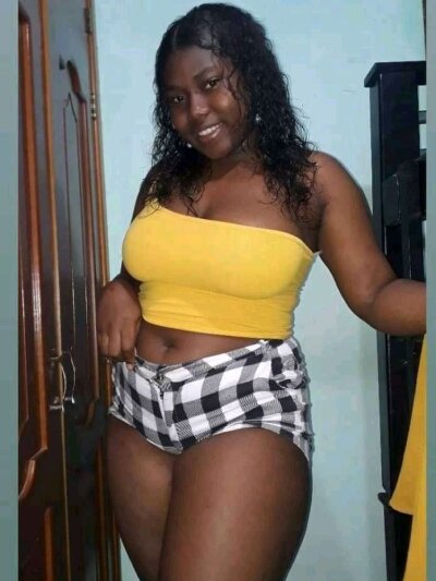 scarlettbrunett from stripchat