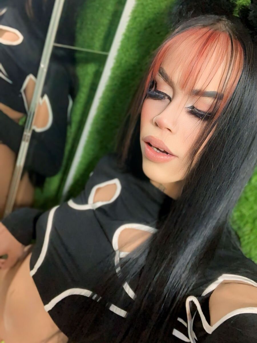 Live sex webcam photo for kleo_dnile #289972836