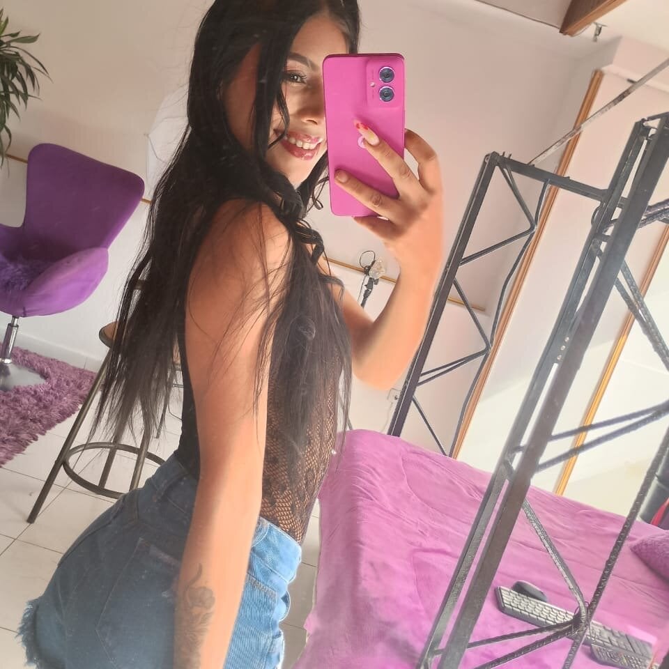 cam-performer.com anny_gg livesex profile in romaniagmt2 cams