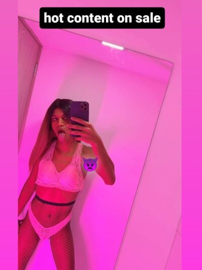 alejandra_paris_ from stripchat