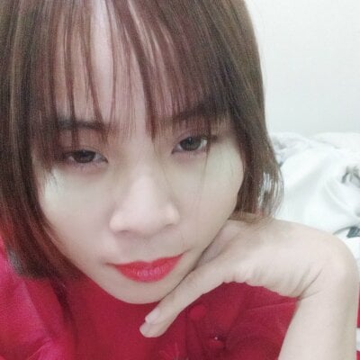 linhlinh1234 Live Cam on StripChat