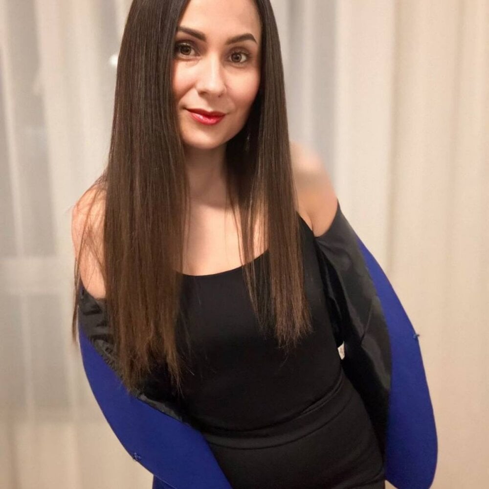 sexlivecamsites.com nikagold7725 livesex profile in germany-daily-stream-0800-1500-gmt1 cams