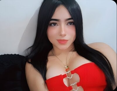 Madiyluxu - Stripchat Teen Glamour Blowjob Couple 