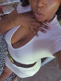 Farida_Ayana7's Offline XXX Chat