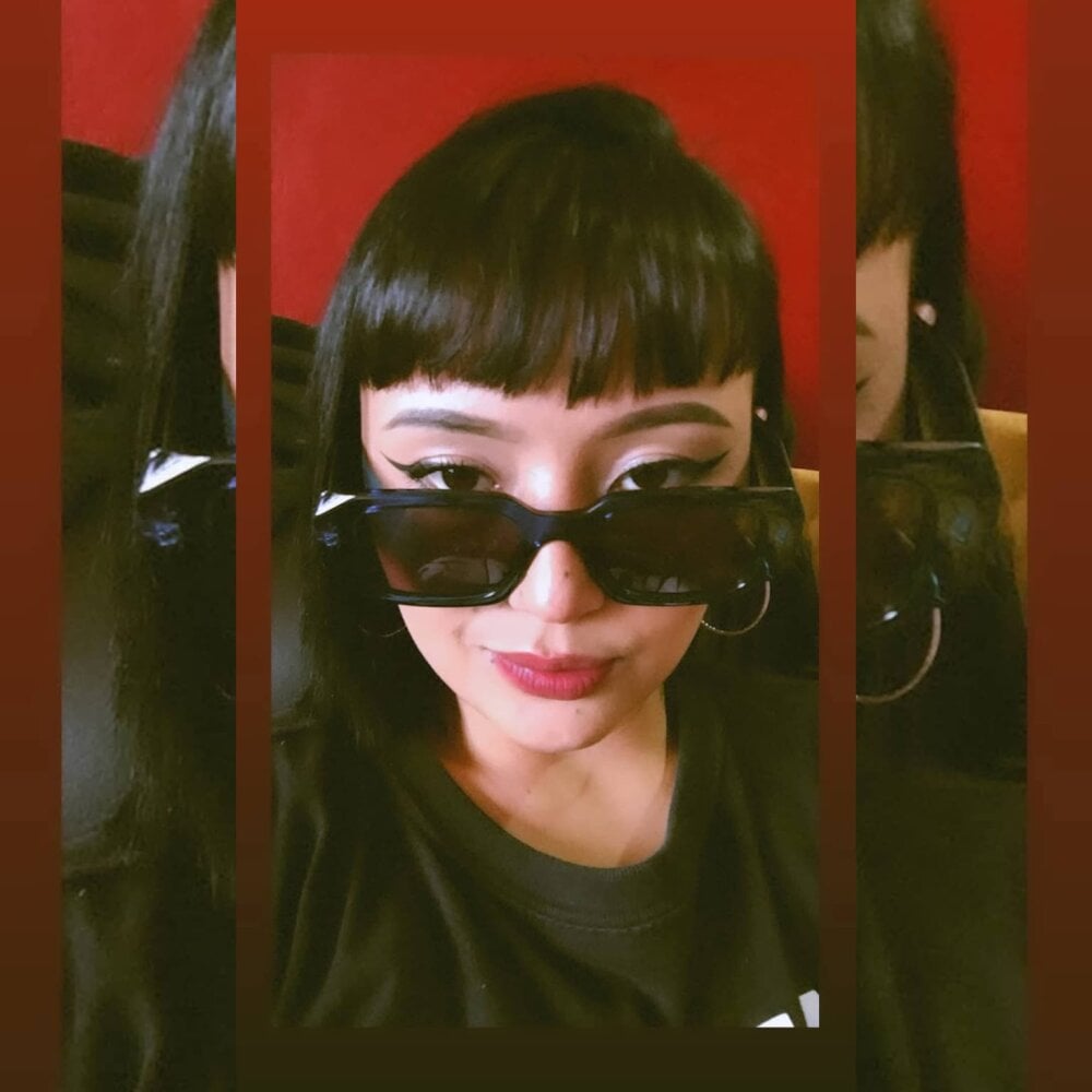 kary_blue_t from stripchat