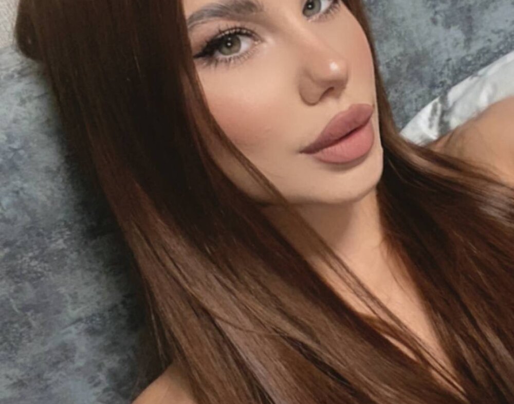celine_panameras from stripchat