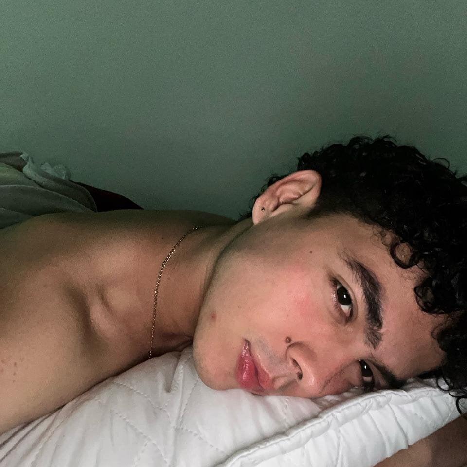 evancox20n Offline XXX chat