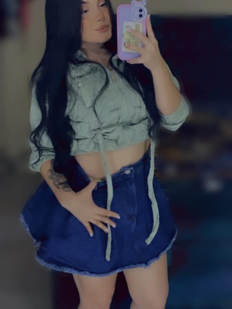 Emily_carrasco profile
