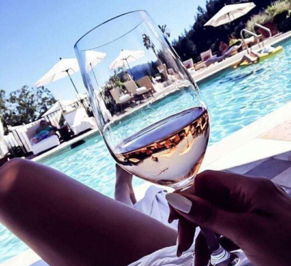 myliveeroticcams.com emilcia2_26 livesex profile in white-hair cams