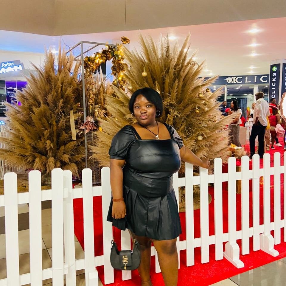 sexcam-girls.com damm_bobbies livesex profile in mix cams