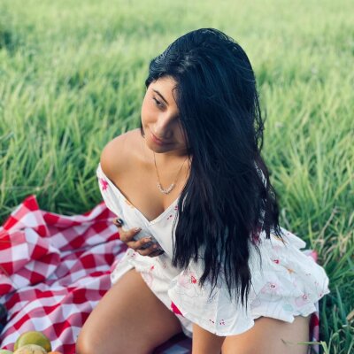 Luciana-Petite Avatar