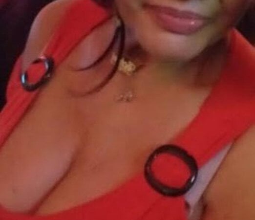 Watch jenny_milf69 live on cam at StripChat