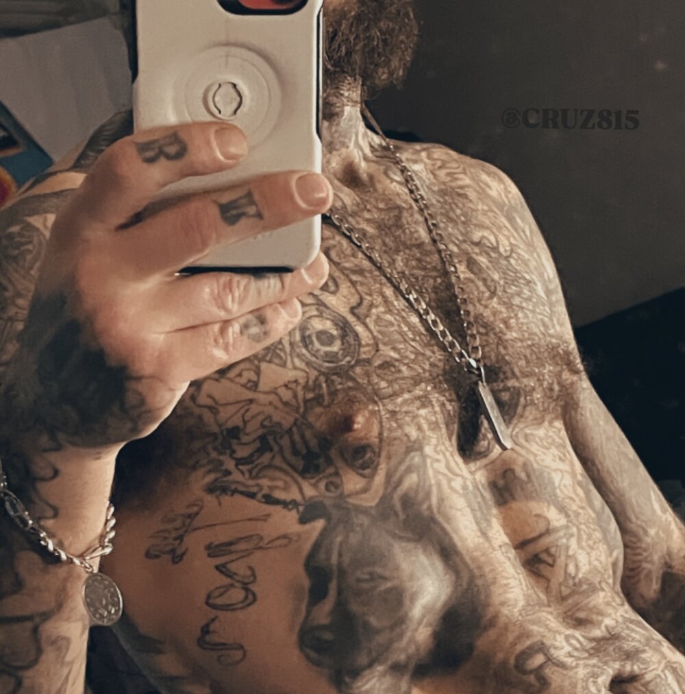 cruz815's Offline XXX Chat