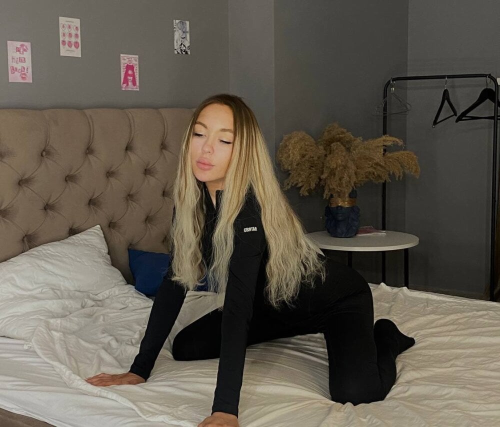 Angie_Clarke profile