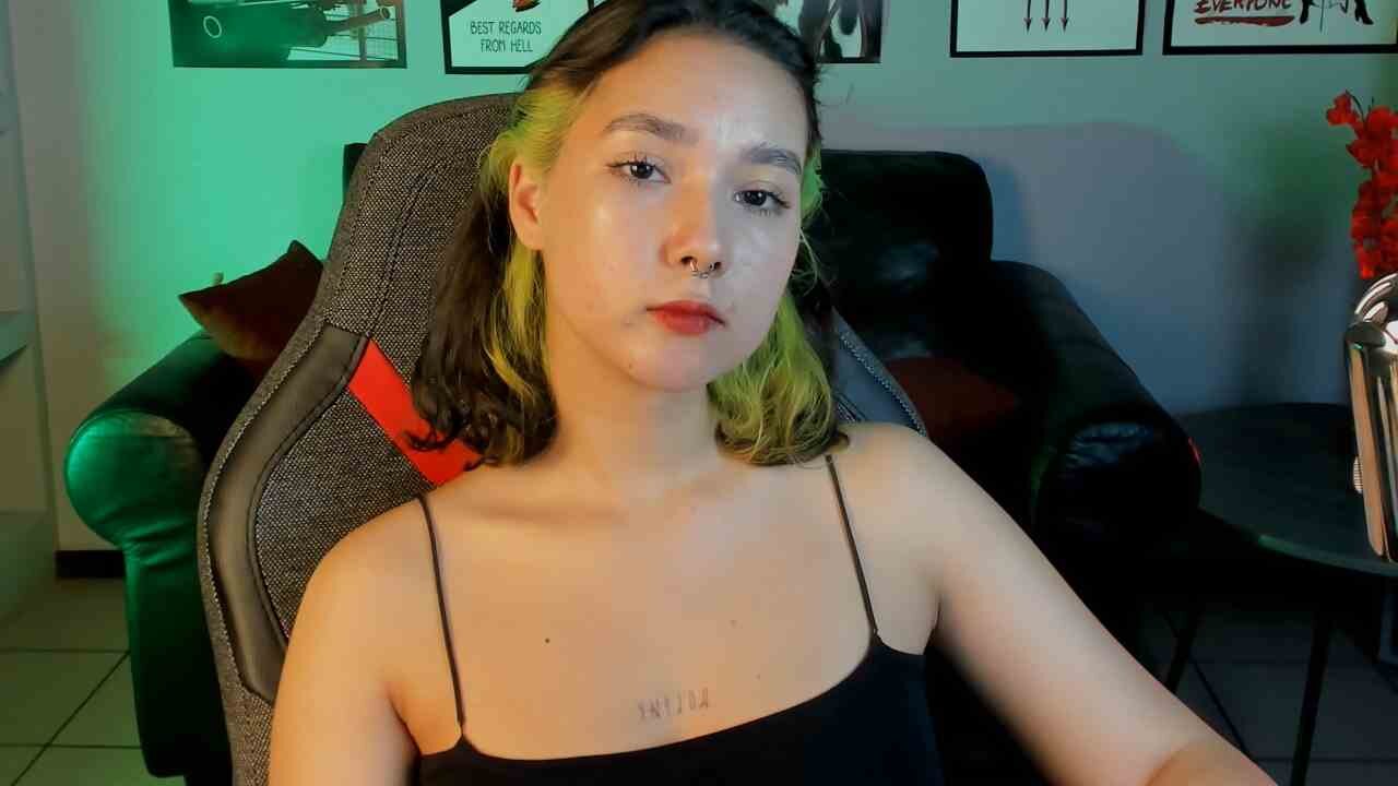 NoneAdelle