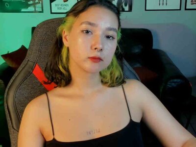 noneadelle from stripchat