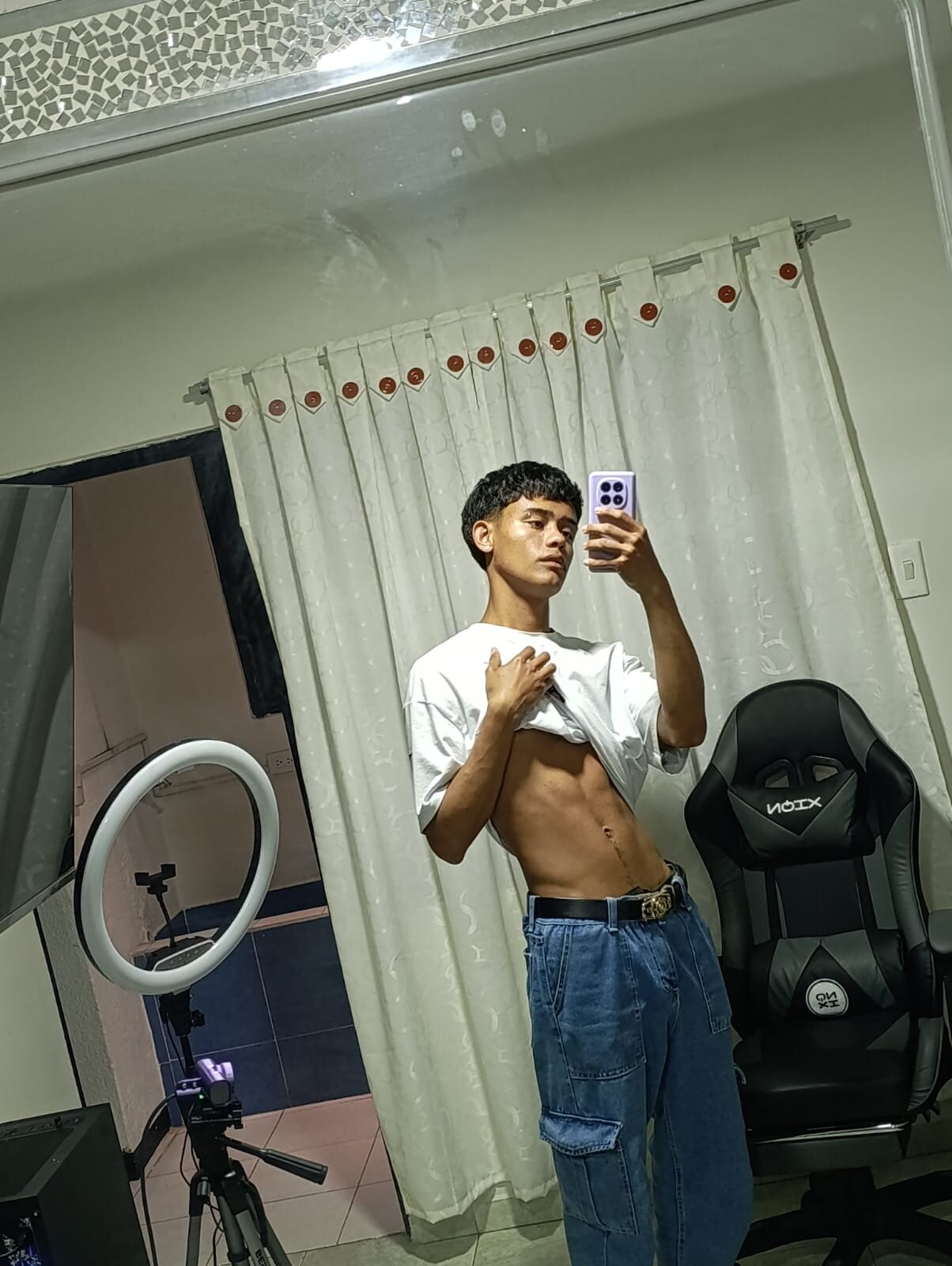 NINETEEN_B