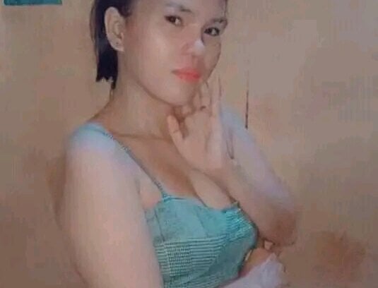 chatnmate.com _simplecristy_ livesex profile in i-live-in-vietnam cams
