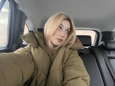 RoseBrowwn - Stripchat Girl 