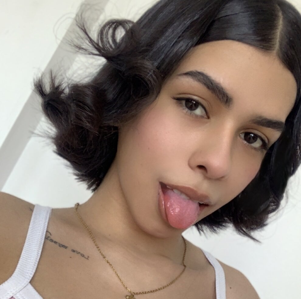 Live sex webcam photo for veronica_hillx #290392714