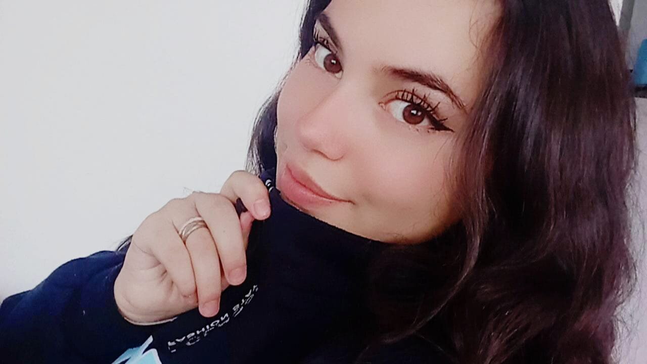 laila_heart_ch
