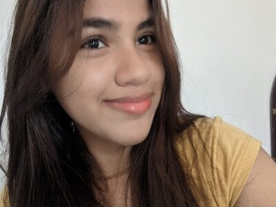 emma_luxx from stripchat