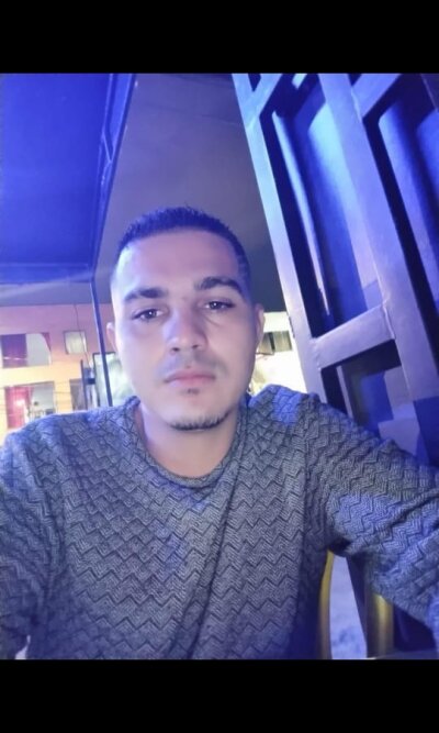 Angell-23 Live Cam on StripChat