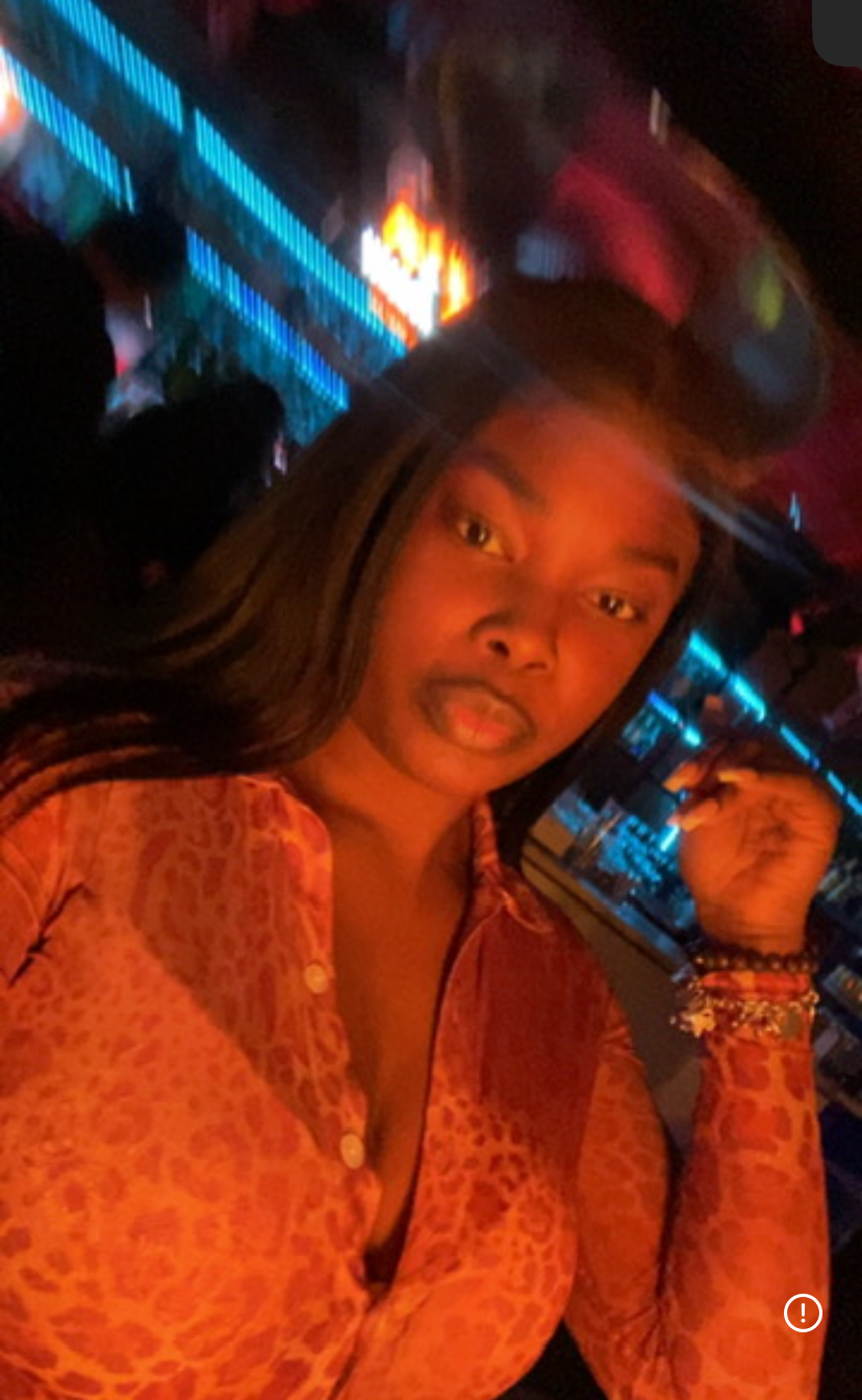 badgirlwebcam.com asiaax livesex profile in anywhere-we-want-to-be cams