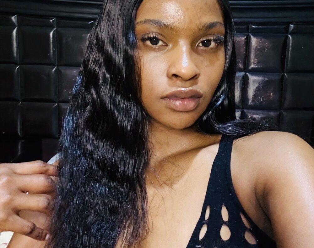 nia_long21 from stripchat