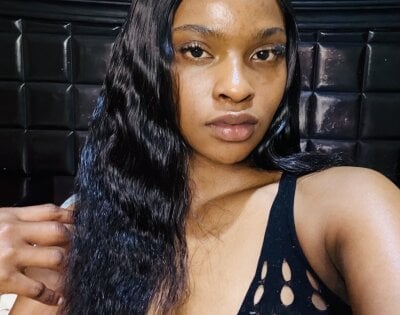 nia_long21 on StripChat