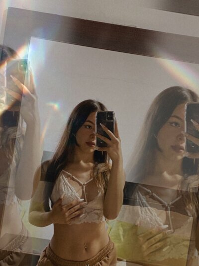 maggie_flowers from stripchat
