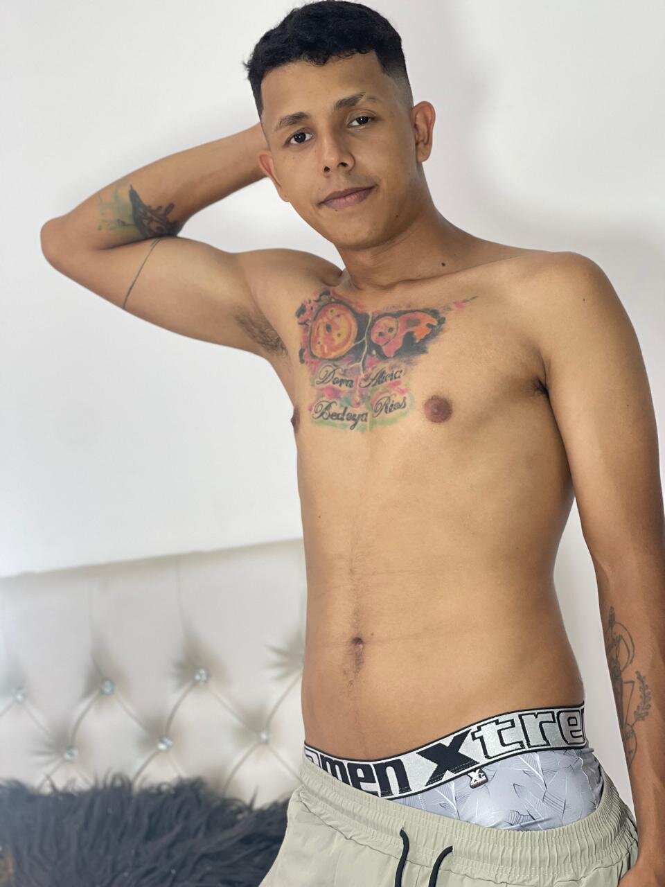 selfsuck_ballss