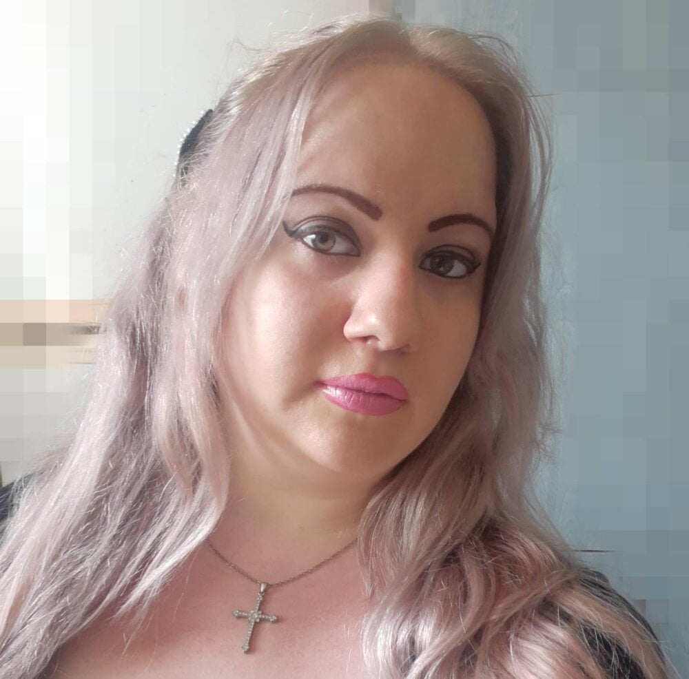 Live sex webcam photo for Dolna_Marinna #289990596