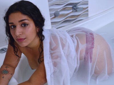 sophiaamethystt - colombian