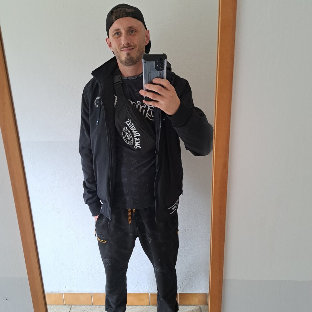 Jimmy8999's most recent online preview