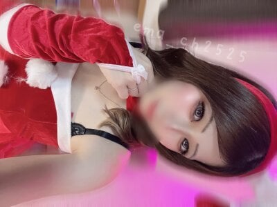 ema_ch2525 on StripChat