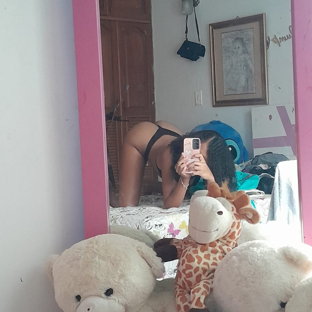 BeautifulZhayra profile