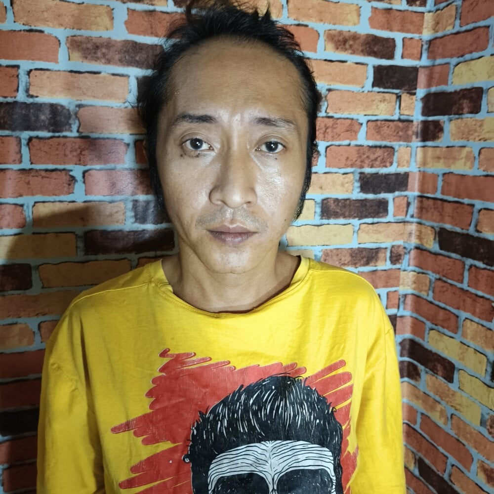 ExoticBigcockQueen's Offline XXX Chat